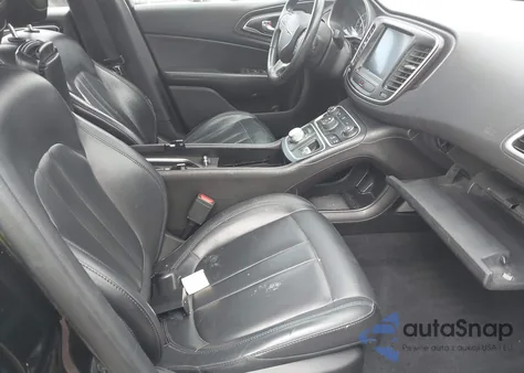 2017 Chrysler 200 Limited Platinum z USA, uszkodzony, nr VIN 1C3CCCAB7HN503842